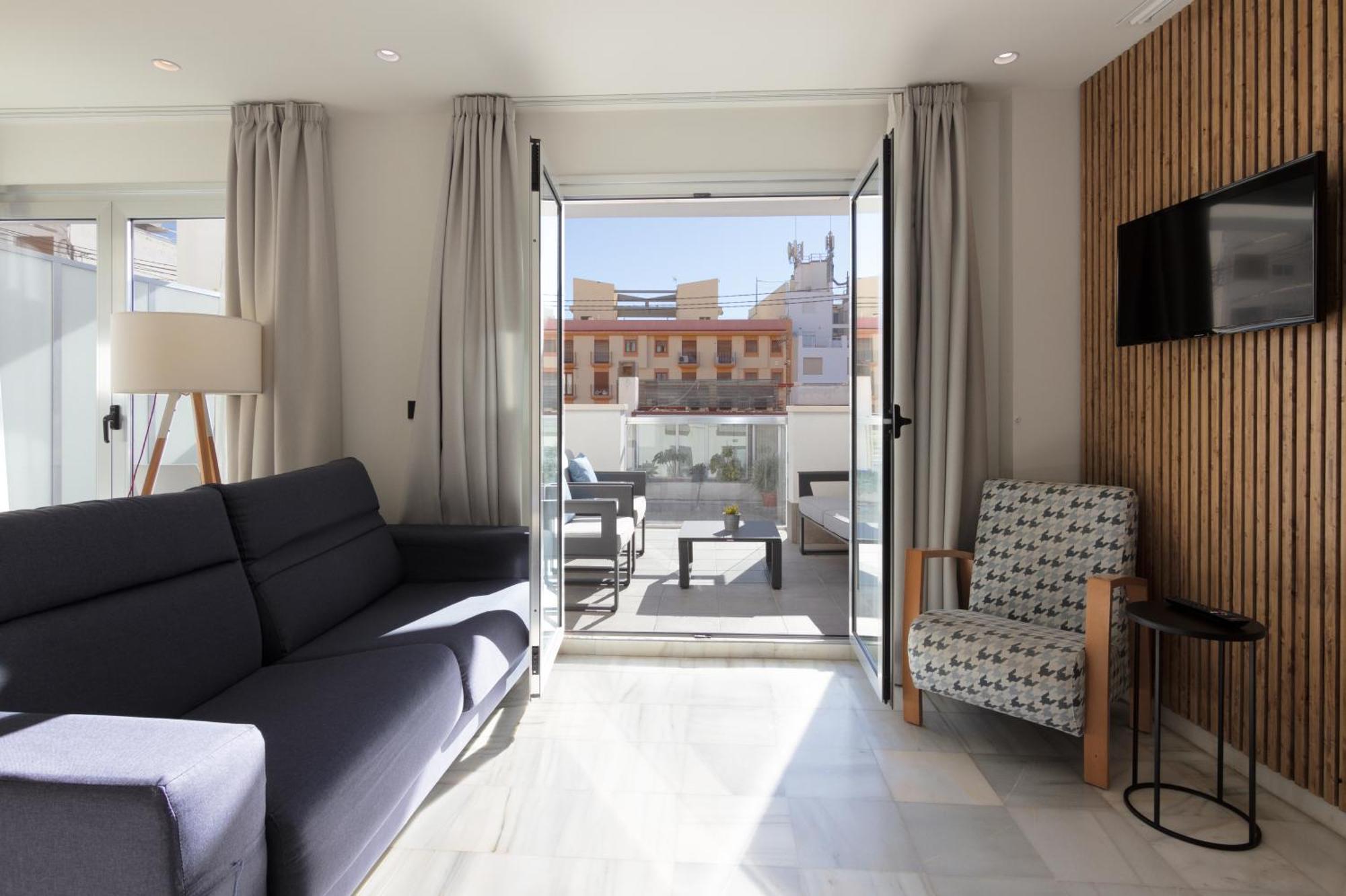 Hotel La Milagrosa Аликанте Екстериор снимка