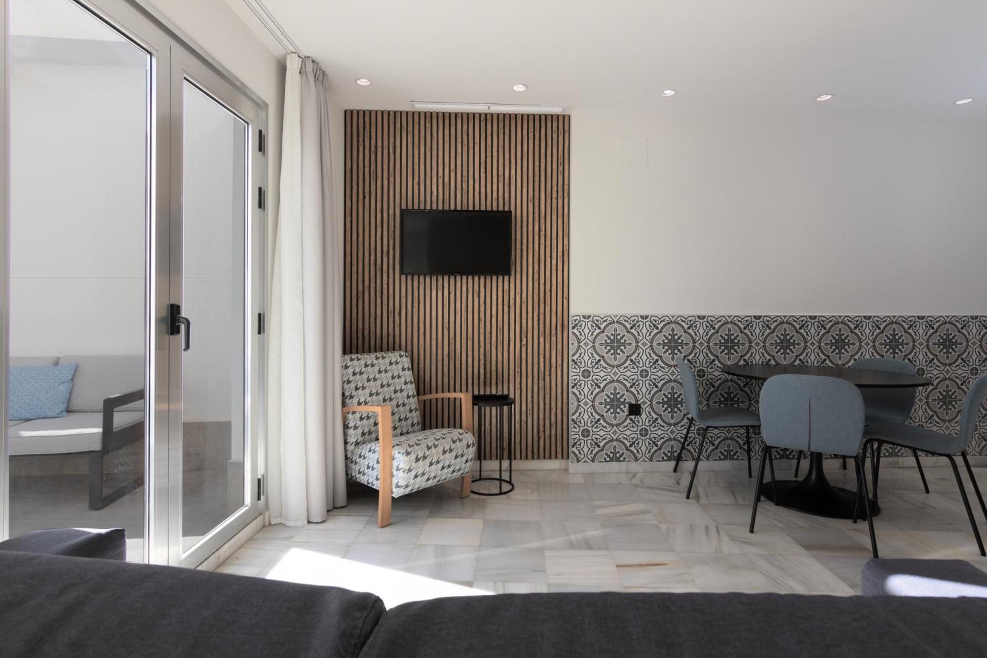 Hotel La Milagrosa Аликанте Екстериор снимка