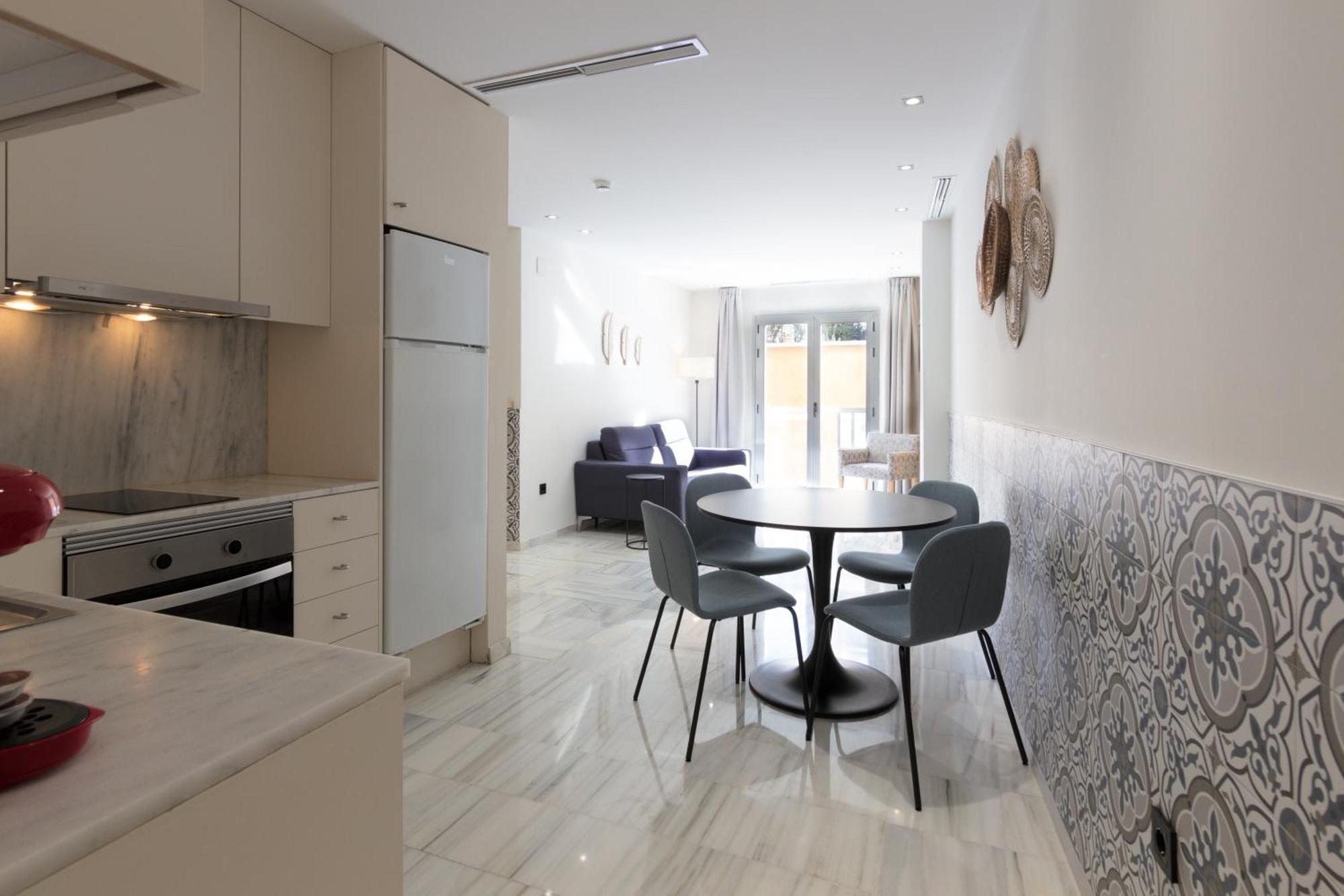 Hotel La Milagrosa Аликанте Екстериор снимка