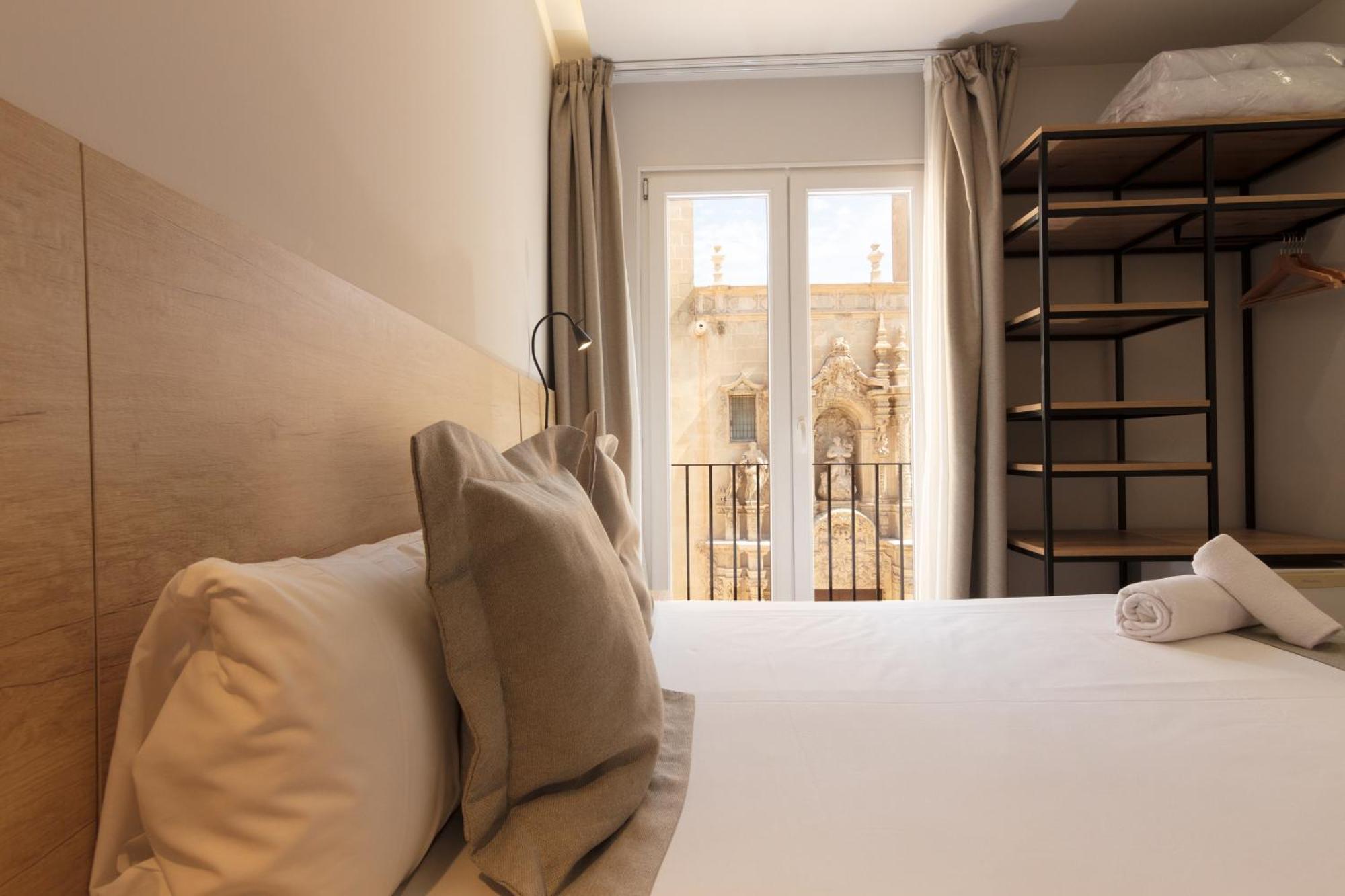 Hotel La Milagrosa Аликанте Екстериор снимка
