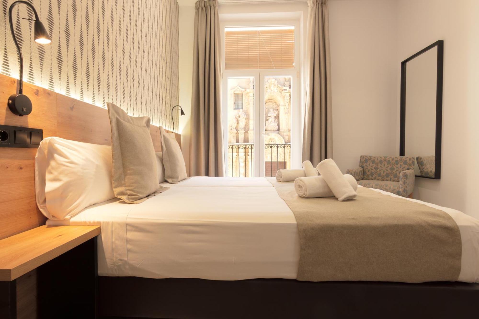 Hotel La Milagrosa Аликанте Екстериор снимка
