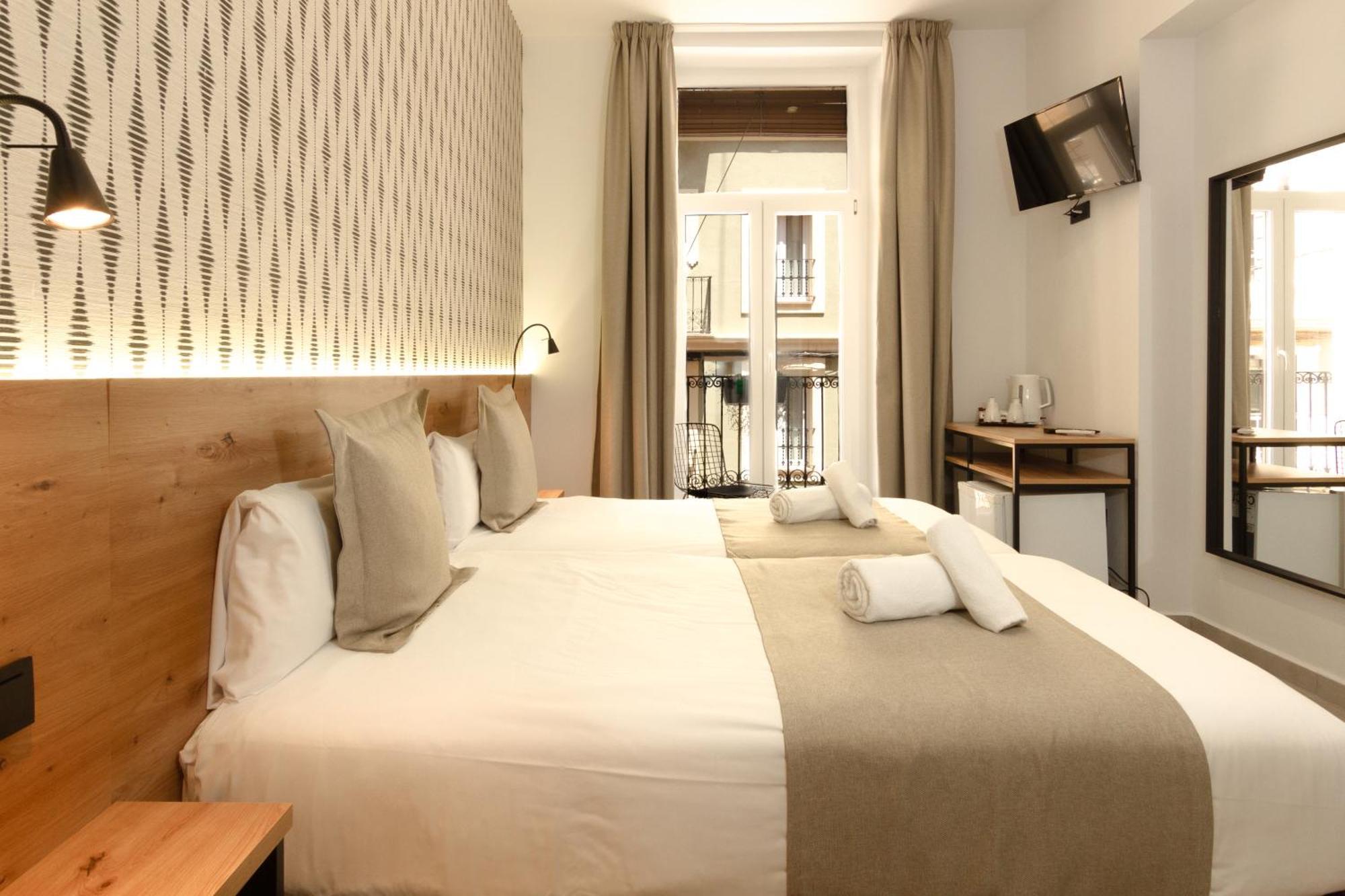 Hotel La Milagrosa Аликанте Екстериор снимка